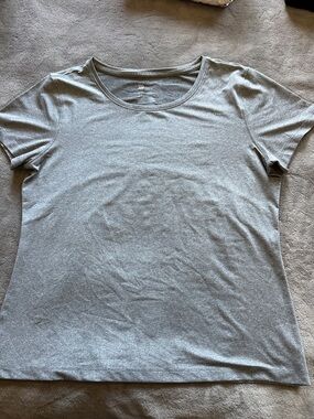 all in motion Heather Gray Short Sleeve Crew Neck Tee